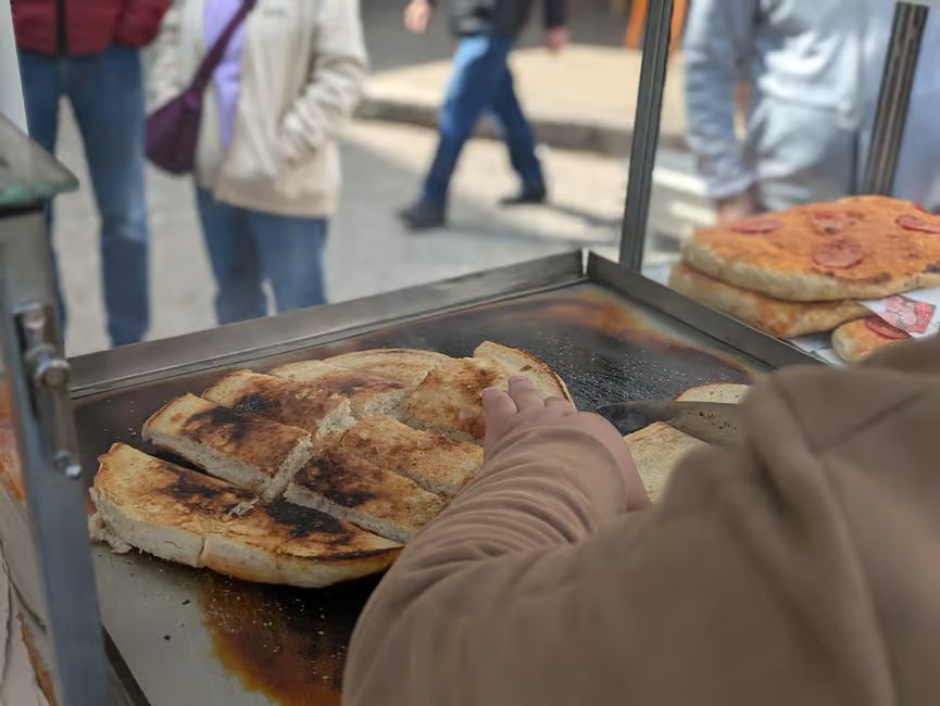 Palermo street food walking tour with a local guide and tasting